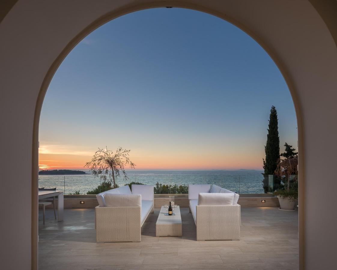 Luxury Seafront Villa Primosten Glamour With Private Pool, Sauna And Gym At The Beach In Primosten Exterior photo